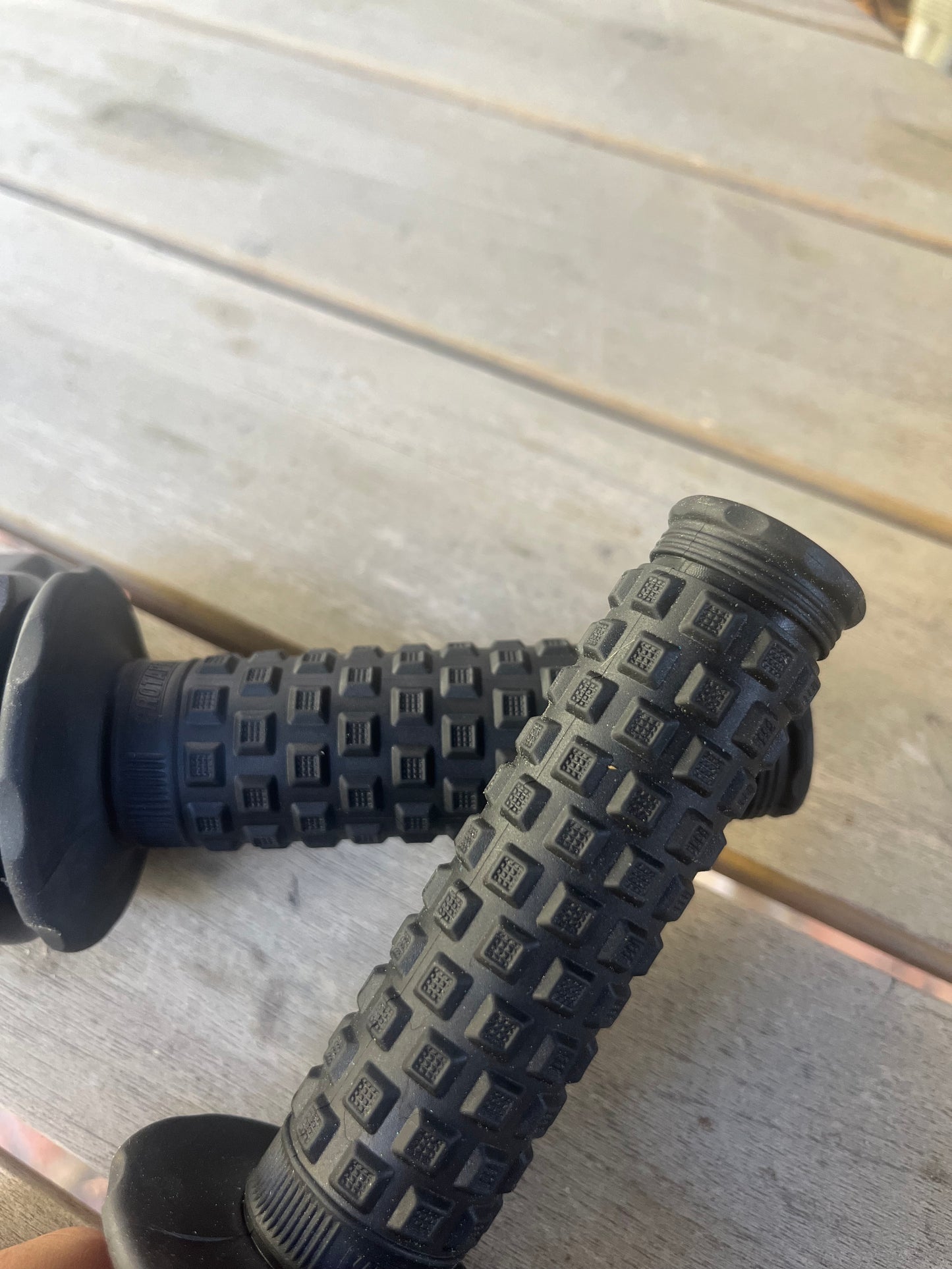 Surron throttle, Grips and key ignition Bundle